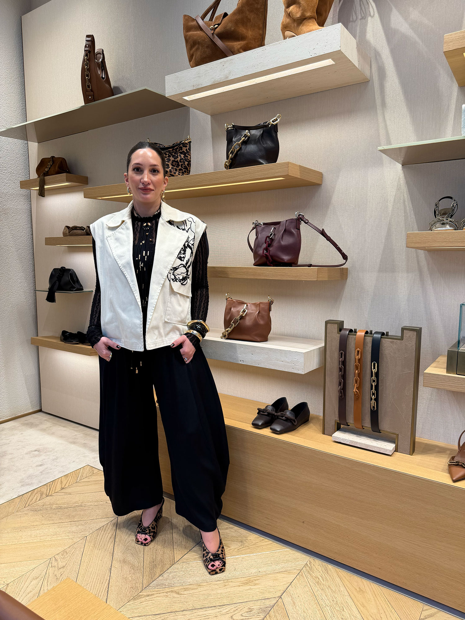 Serena Uziyel styling session için Ece Şişik stil danışmanlığı çalışması